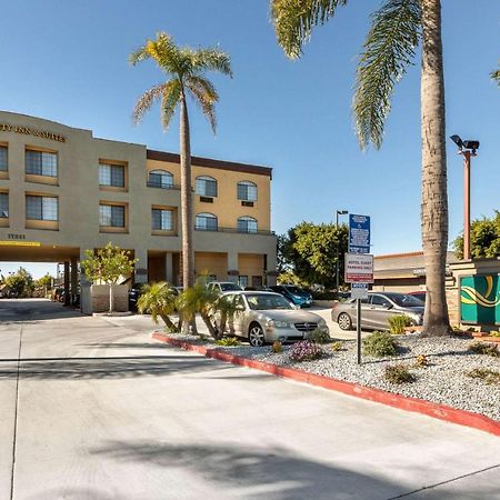 Quality Inn & Suites Huntington Beach Extérieur photo