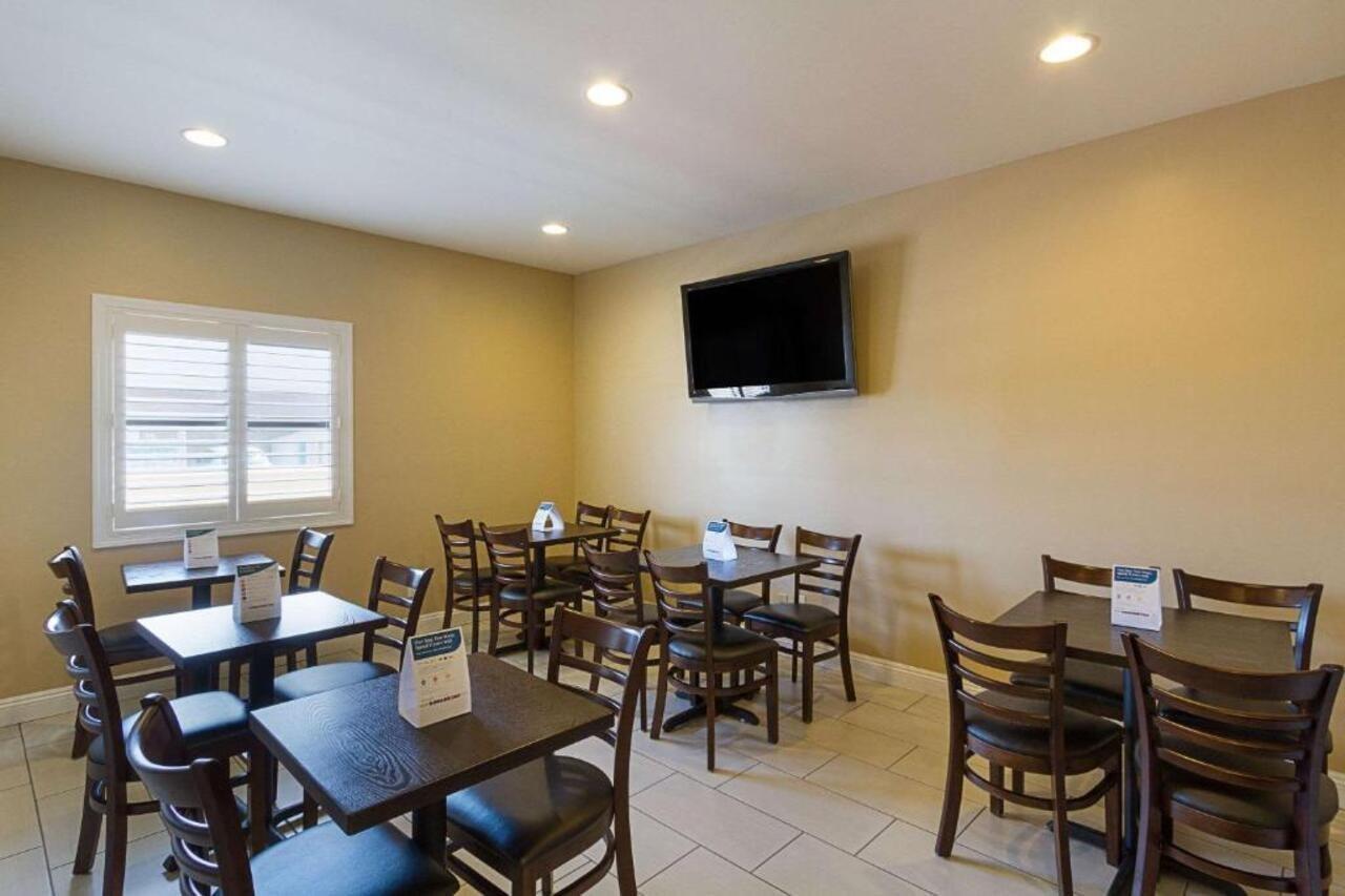 Quality Inn & Suites Huntington Beach Extérieur photo