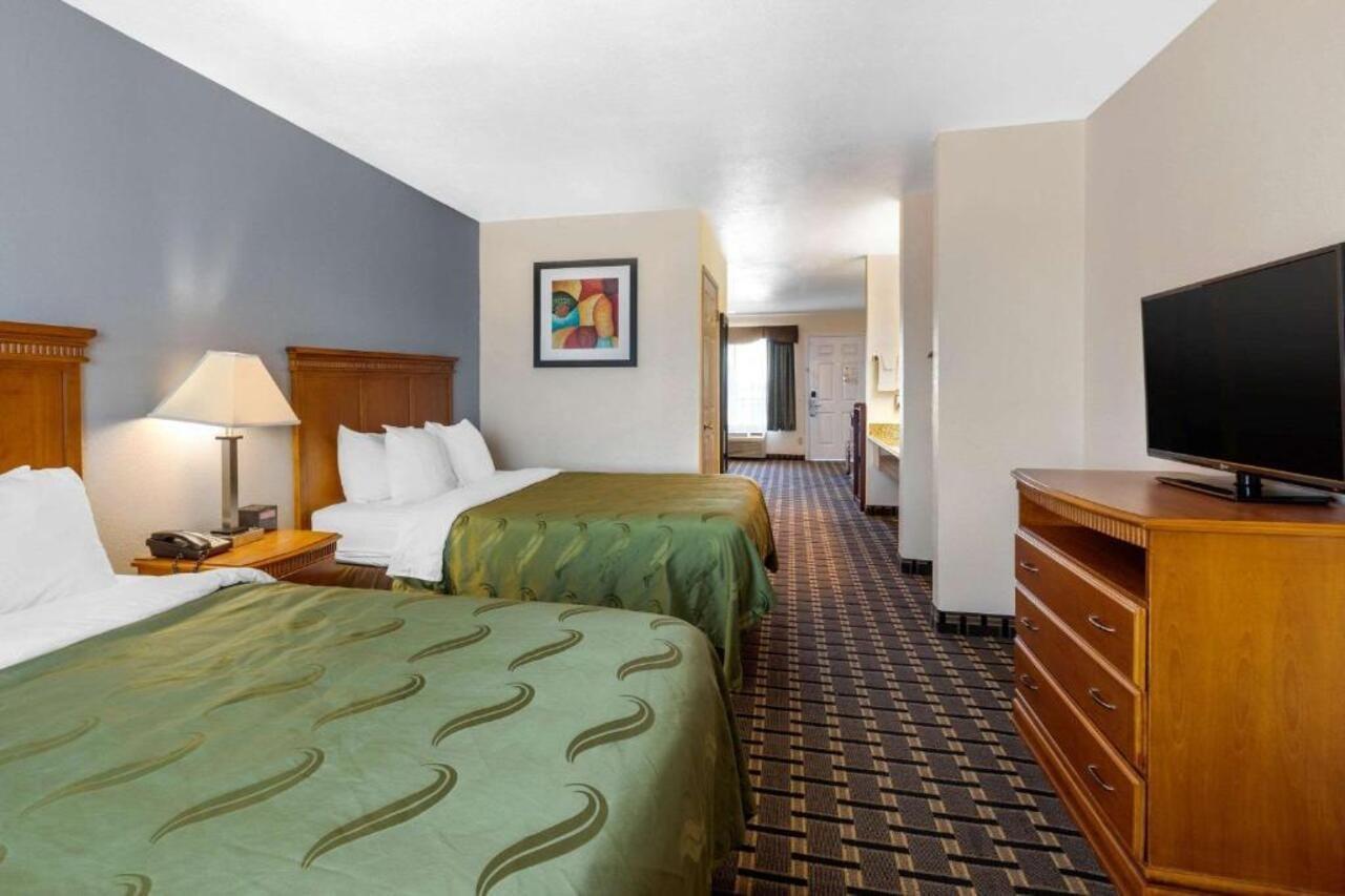 Quality Inn & Suites Huntington Beach Extérieur photo