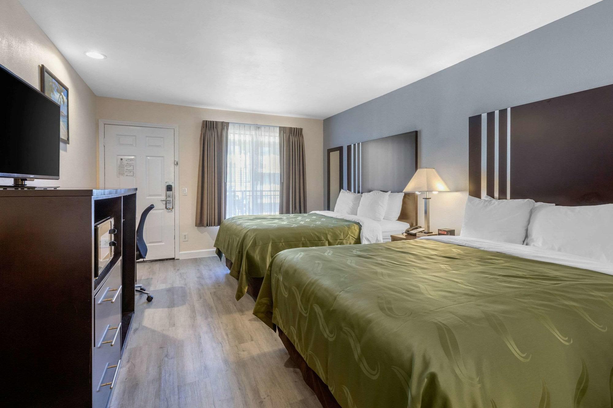 Quality Inn & Suites Huntington Beach Extérieur photo