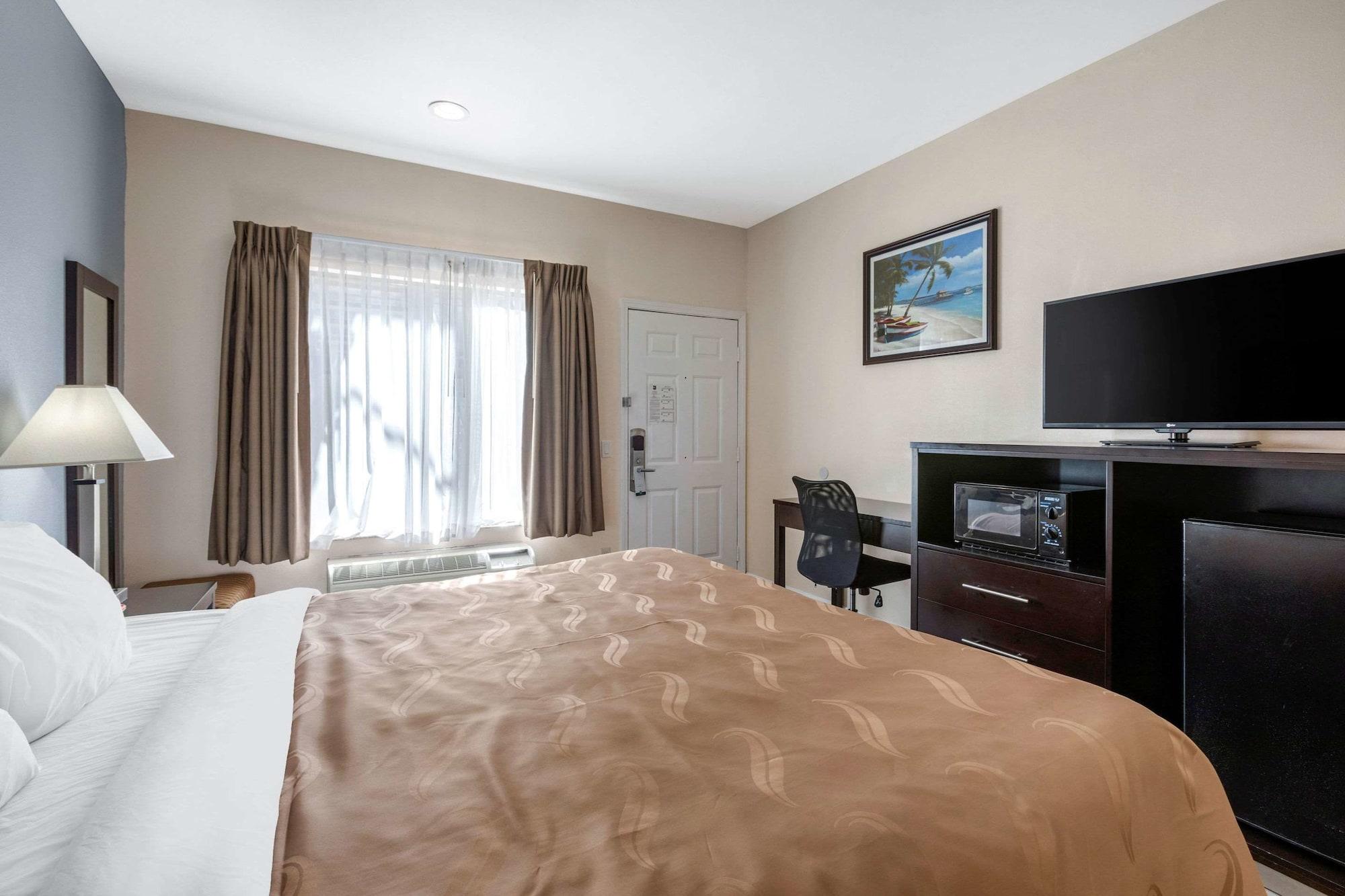 Quality Inn & Suites Huntington Beach Extérieur photo