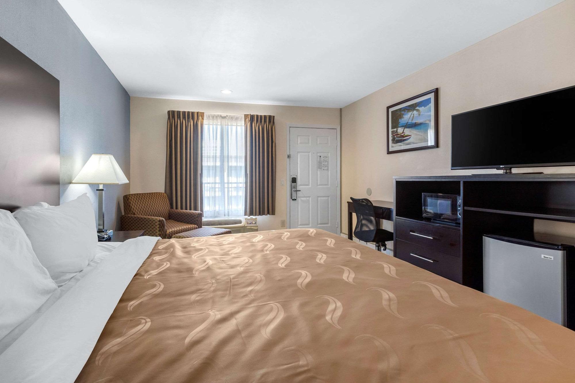 Quality Inn & Suites Huntington Beach Extérieur photo