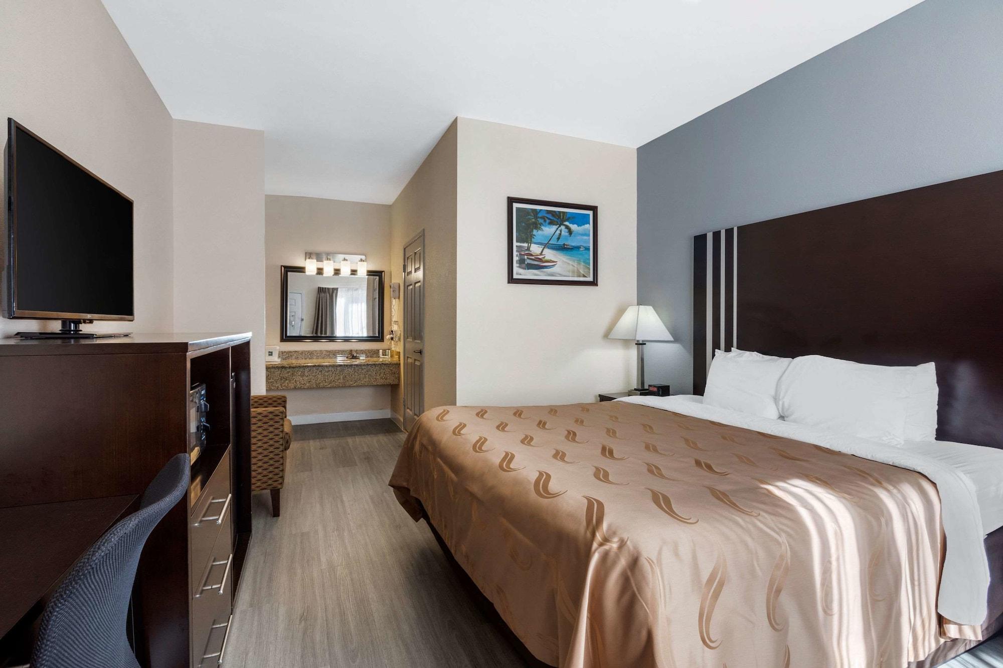 Quality Inn & Suites Huntington Beach Extérieur photo