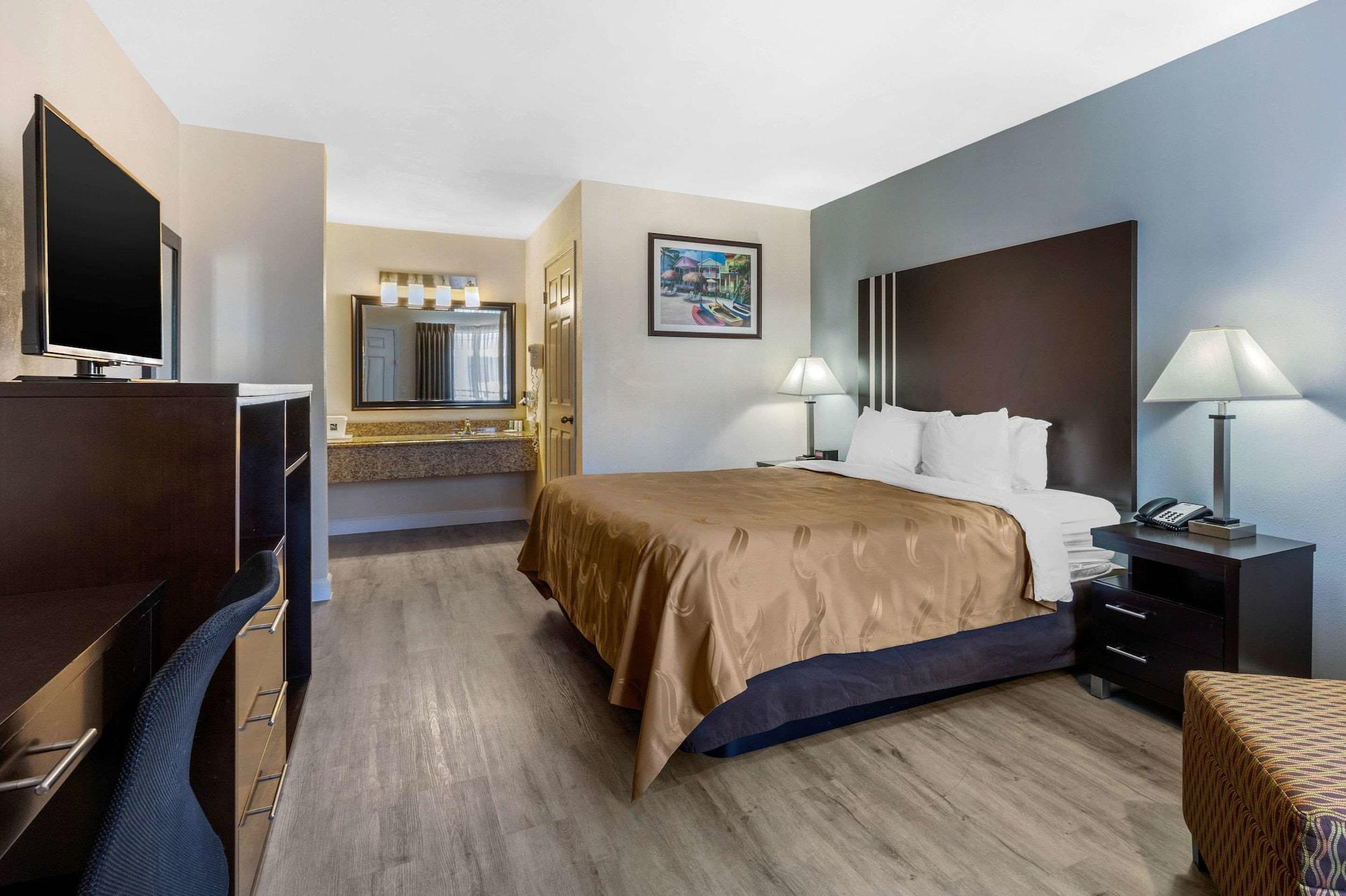 Quality Inn & Suites Huntington Beach Extérieur photo
