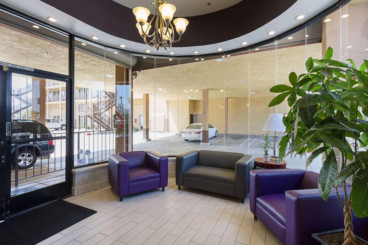 Quality Inn & Suites Huntington Beach Extérieur photo